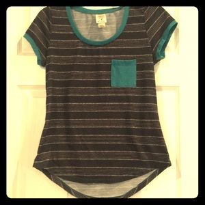 Self Esteem Gray Short Sleeve Top with Teal Trim M